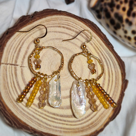 Boucles d’oreilles coquillage avec perles d’eau douce