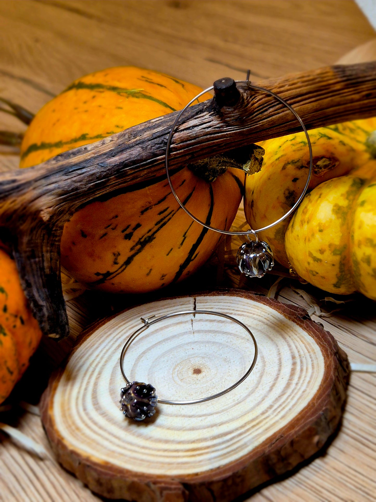 Boucles d’oreilles créoles – Roses en verre