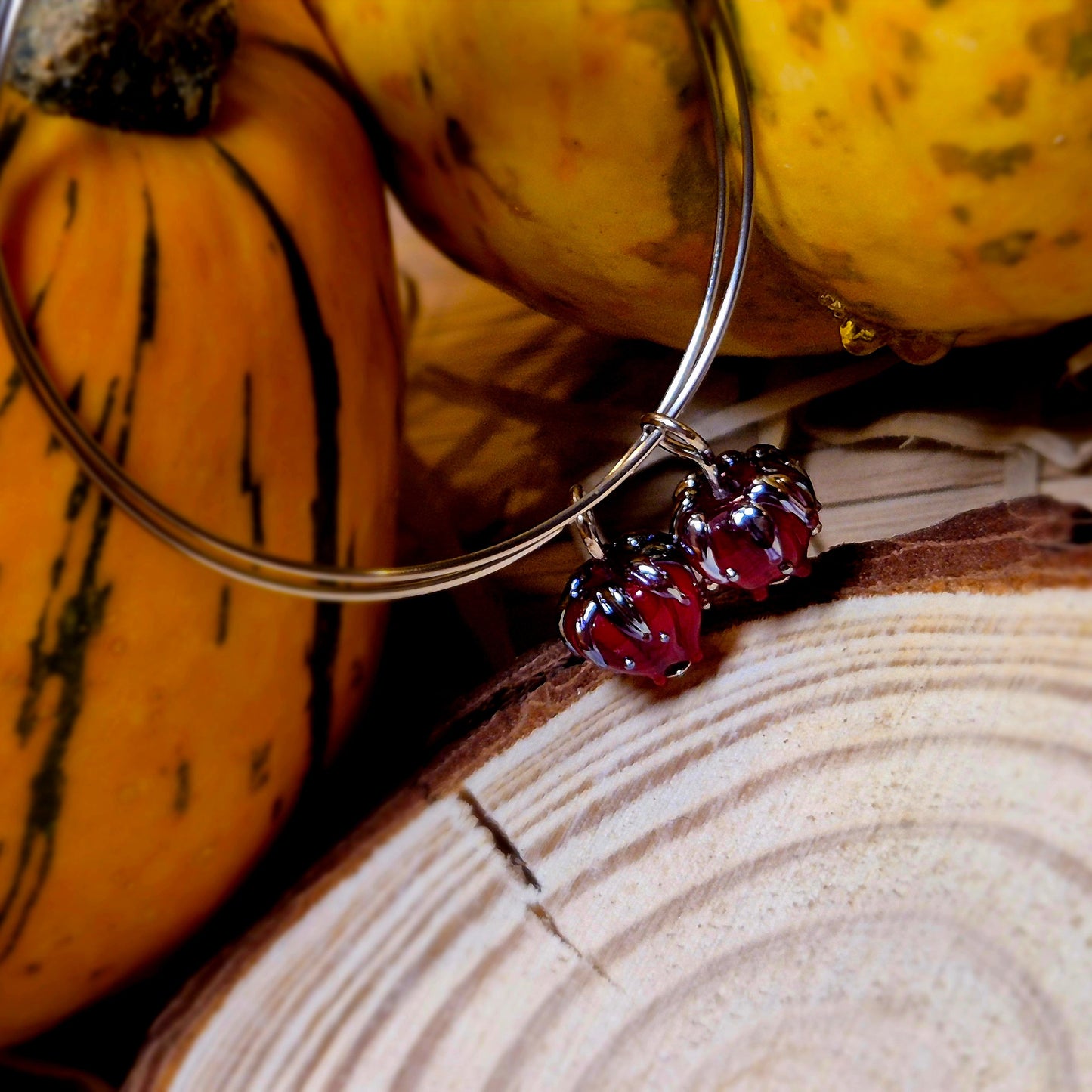 Boucles d’oreilles créoles – Roses en verre