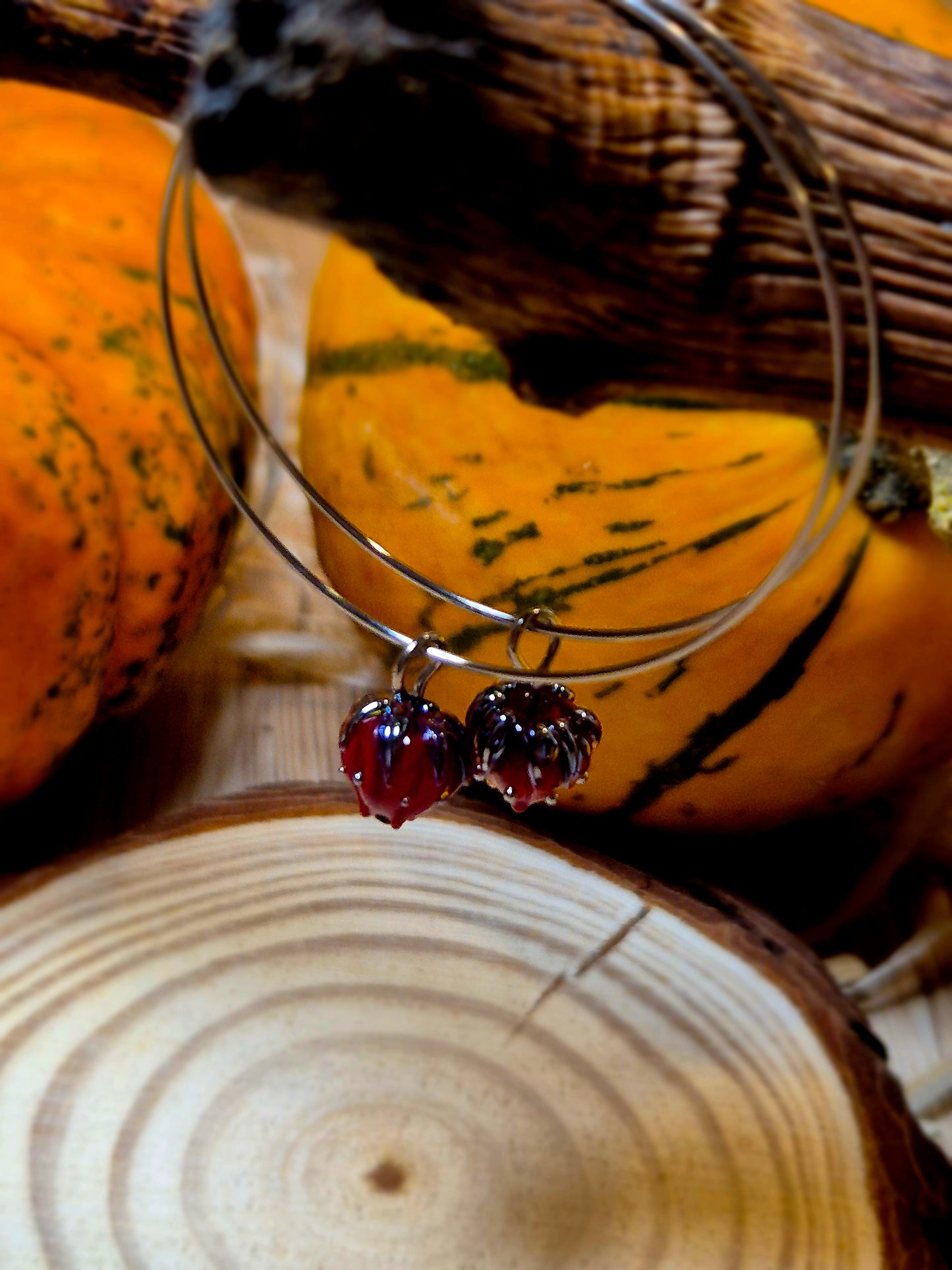 Boucles d’oreilles créoles – Roses en verre