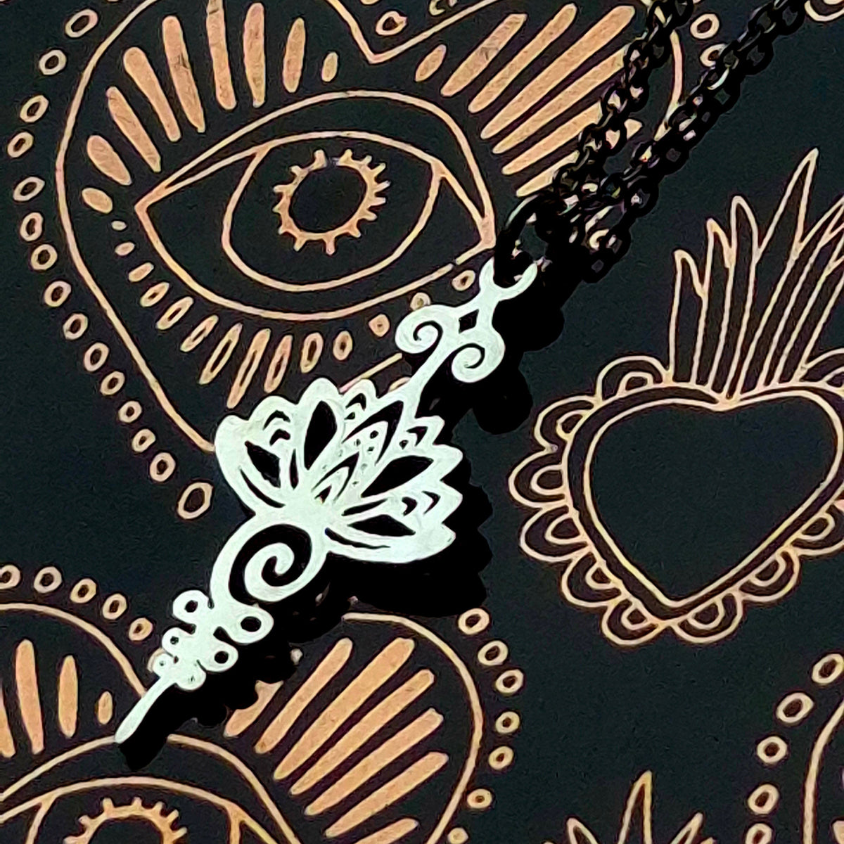 Collier Mystique en Acier Inoxydable – Capsule Éphémère d'Automne